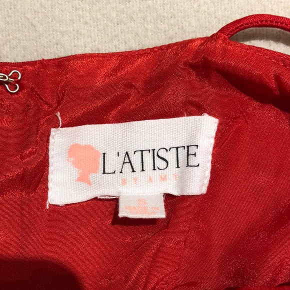 Red dress - Picture 5 of 6